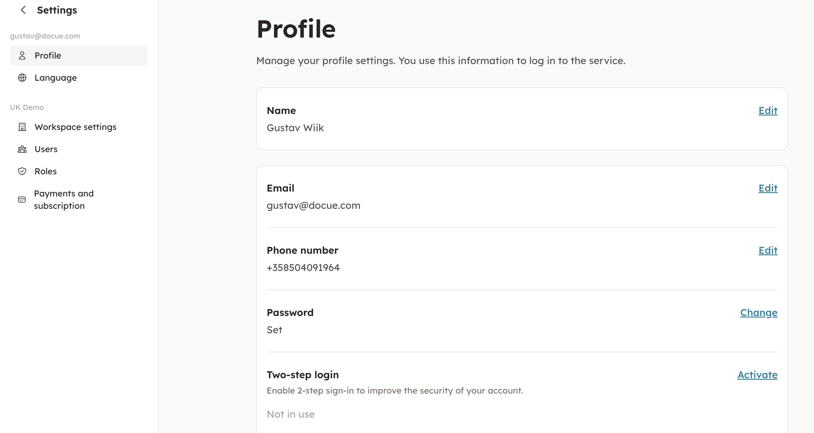 Screenshot 2: You can change your personal information in the "Profile" tab.
